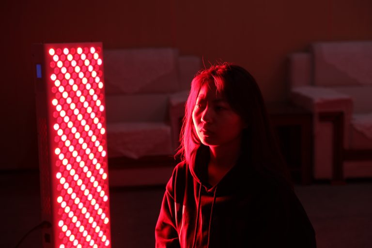 3 Practical Insights When Selecting a Red Light Therapy Manufacturer: A Comparative View